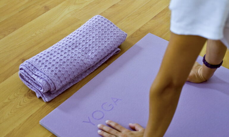 Find Balance with the Perfect Yoga Mat Towel