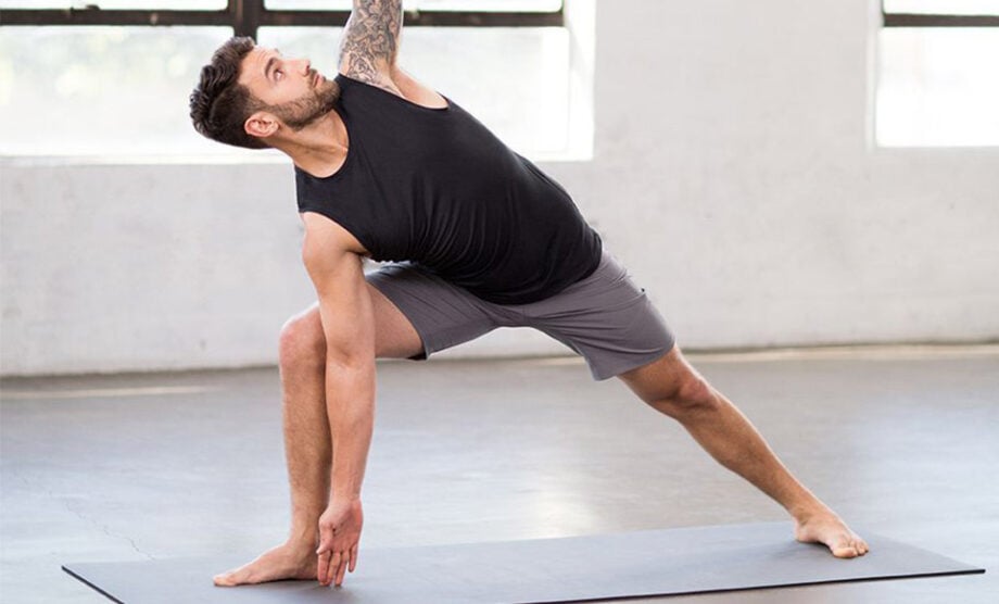 Stylish Comfort with Men’s Yoga Apparel
